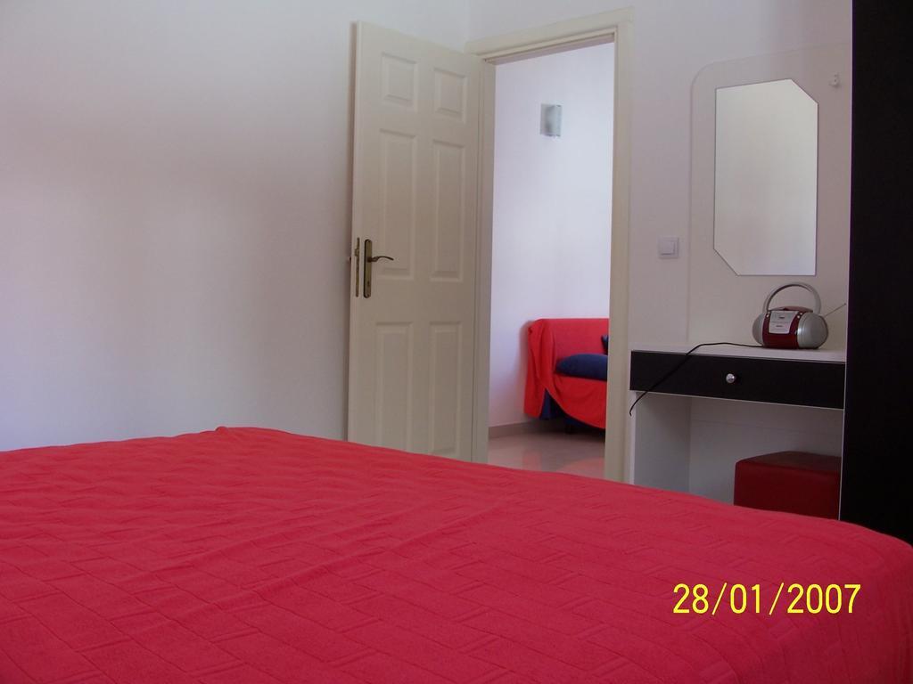 Apartments Perdijic Nemira Omis Bilik gambar