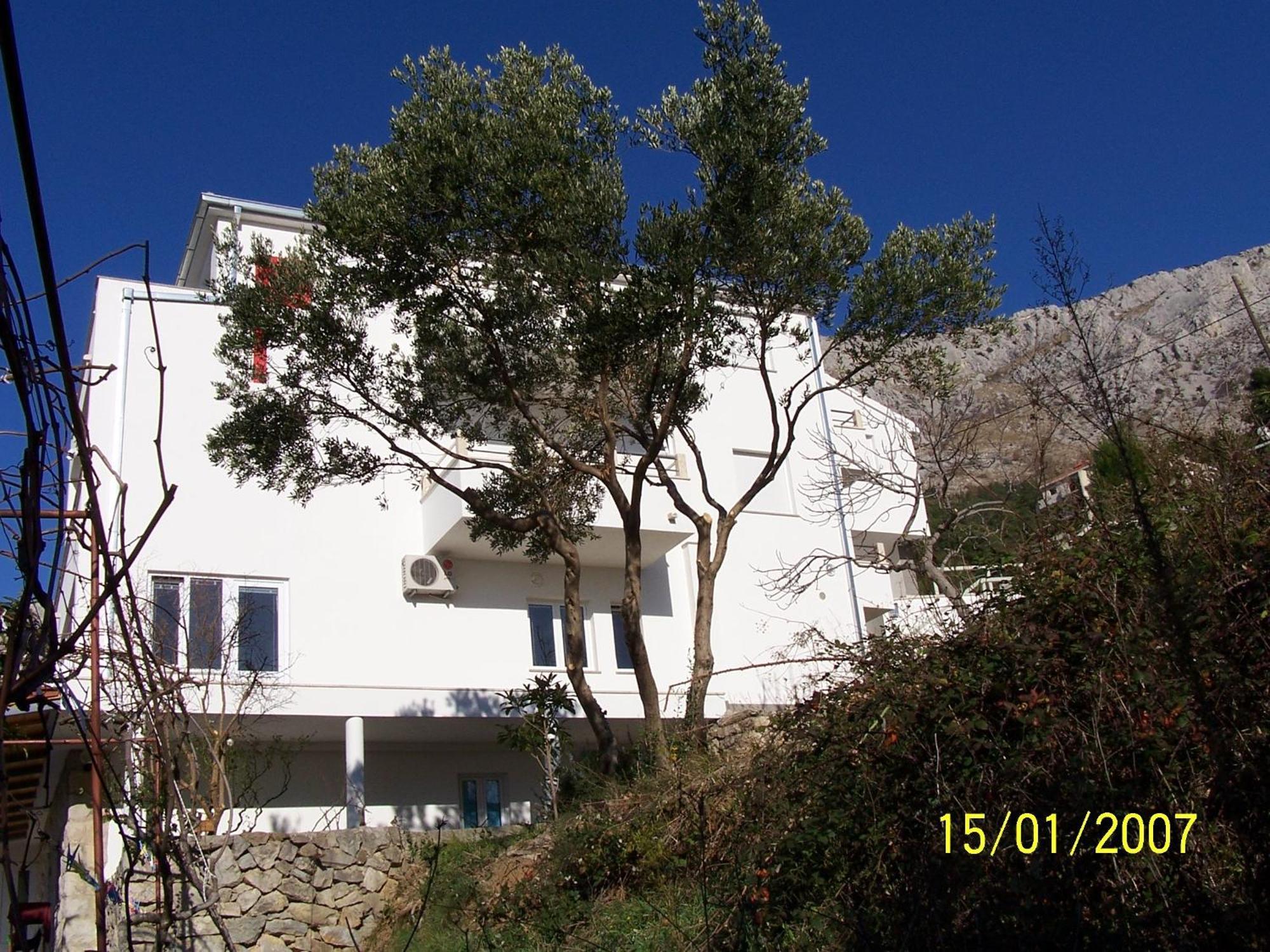 Apartments Perdijic Nemira Omis Luaran gambar