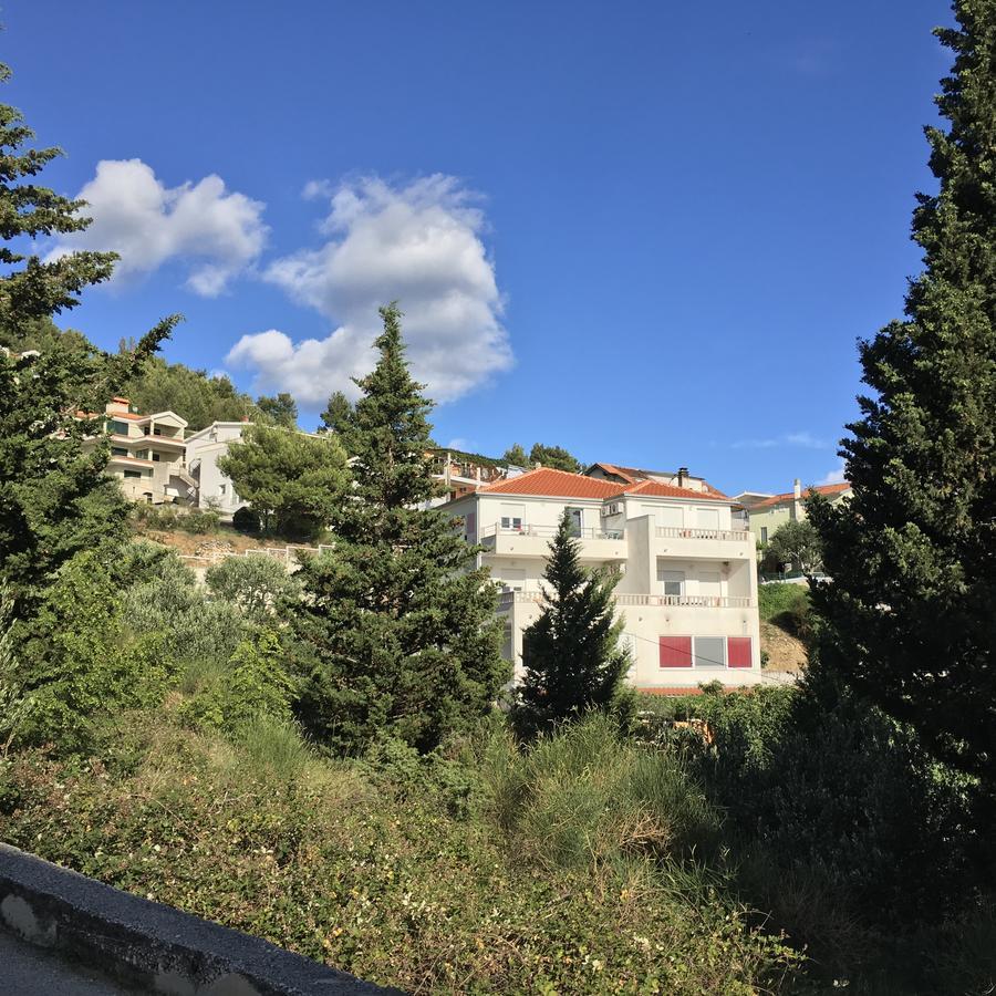 Apartments Perdijic Nemira Omis Luaran gambar